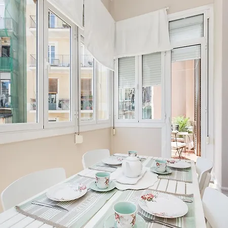 Lumine Sagrada Familia Apartment Barcelona